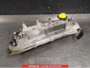 Nissan Qashqai Ventildeckel O353052 foto 2