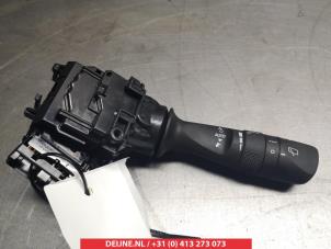 Gebruikte Ruitenwis Schakelaar Toyota RAV4 (A4) 2.5 Hybrid 16V VVT-i 4x4 Prijs € 35,00 Margeregeling aangeboden door V.Deijne Jap.Auto-onderdelen BV