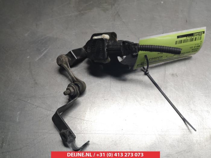 Toyota Rav-4 Xenon hoogteregelaar O266914