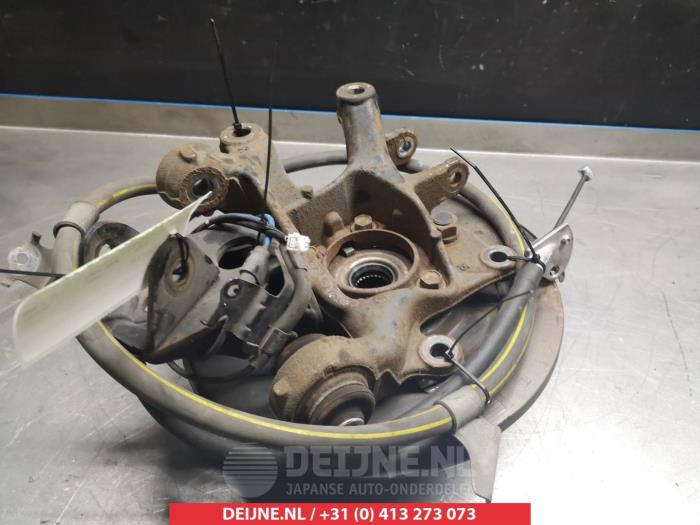 Toyota Rav-4 Fusee rechts-achter O383087
