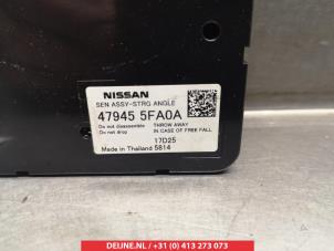 Nissan Micra Lenkwinkelsensor O263874 foto 2