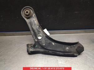 Suzuki SX-4 Front lower wishbone, right O382702 photo 2