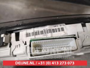 Nissan Navara Kilometerteller KM O304458 foto 4