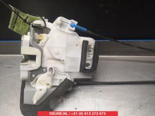 Subaru Impreza Türschlossmechanik 4-türig rechts hinten O281517 foto 2