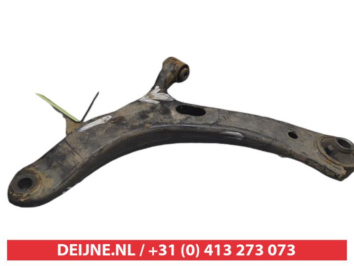 Subaru Impreza Querlenker unten links vorne O381288