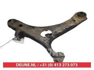 Subaru Impreza Front lower wishbone, left O381288 photo 2