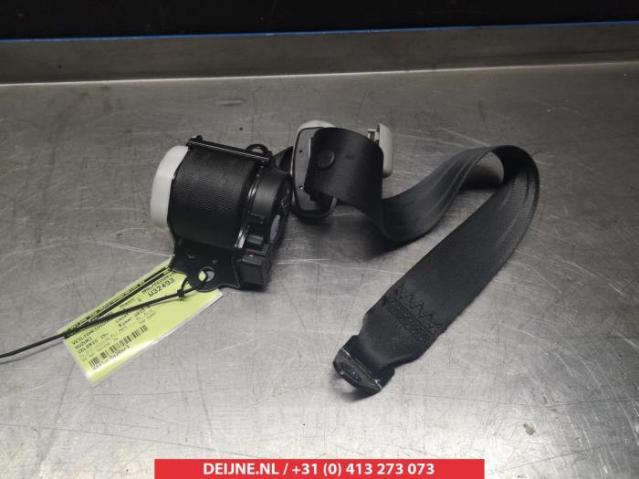 Suzuki Celerio Sicherheitsgurt links hinten O315799