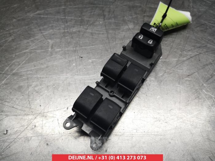 Toyota Auris Combischakelaar ramen O312492