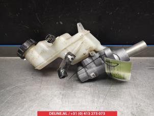 Toyota Yaris Master cylinder O337108 photo 2