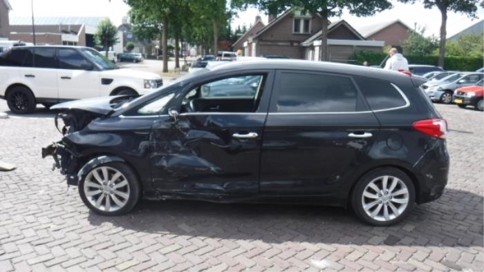 Kia Carens Tür 4-türig links hinten O285150