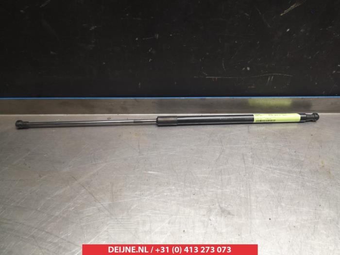 Nissan Juke Gasdemper links-achter O293816