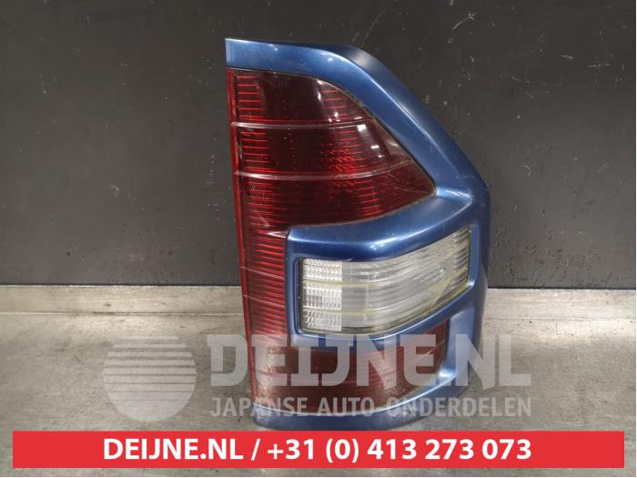 Mitsubishi Pajero Rücklicht rechts O299768