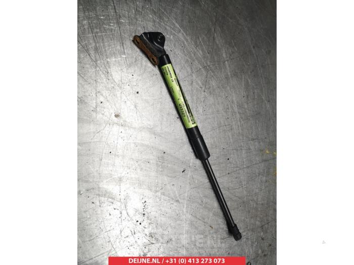 Toyota IQ Gasdemper links-achter O294462
