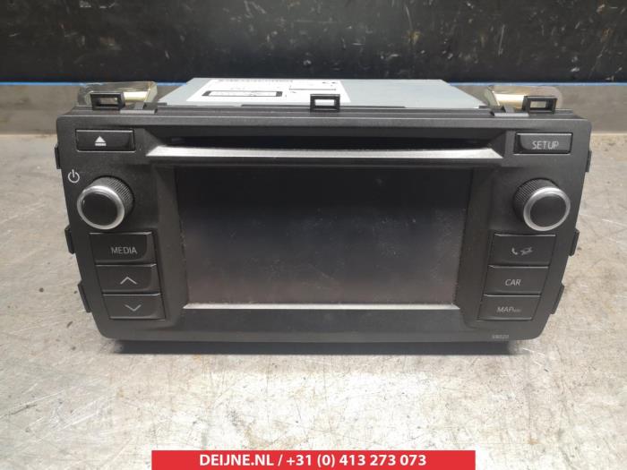 Toyota Auris Radio O313541