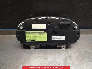 Nissan Qashqai Tacho - Kombiinstrument KM O304386 foto 2