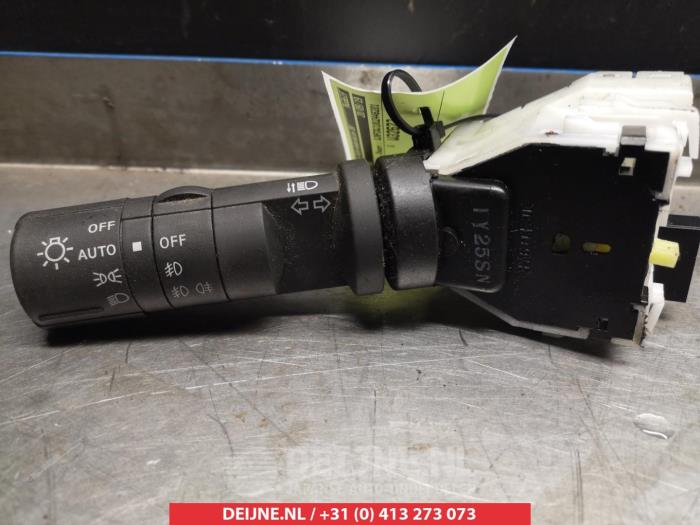 Nissan Qashqai Licht Schalter O306770