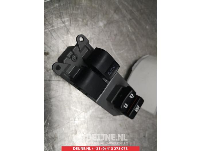 Toyota Yaris Combischakelaar ramen O312534