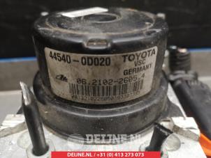 Toyota Yaris ABS Pomp O338639 foto 2