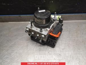 Gebruikte ABS Pomp Toyota Yaris III (P13) 1.33 16V Dual VVT-I Prijs € 100,00 Margeregeling aangeboden door V.Deijne Jap.Auto-onderdelen BV