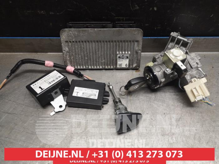 Toyota Yaris Slotenset Cilinder (compleet) O278978