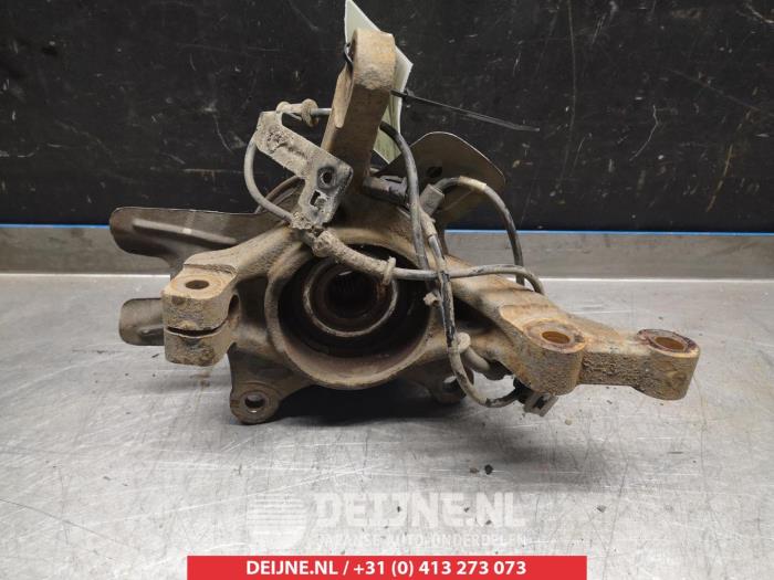 Kia Carens Achsschenkel links vorne O322625