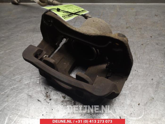 Kia Carens Remklauw (Tang) links-voor O325012