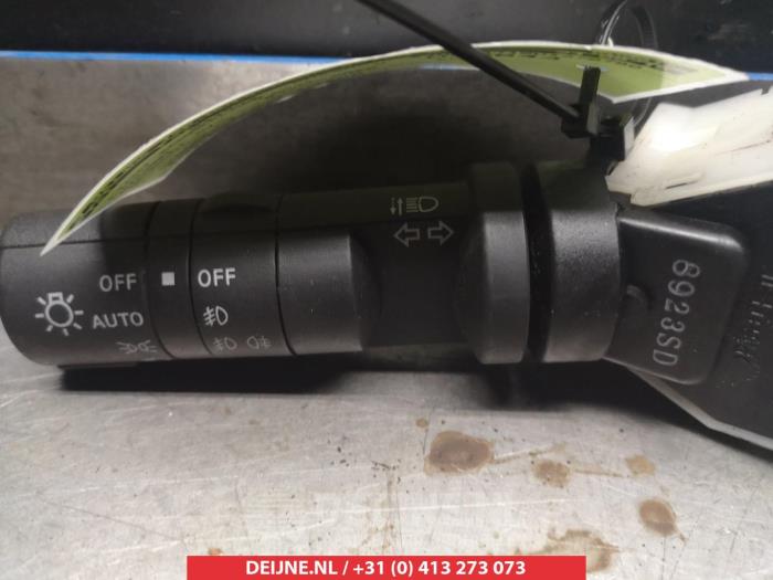 Nissan Qashqai Licht Schalter O306765