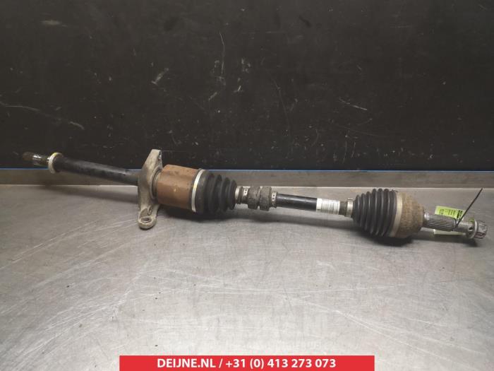 Nissan Qashqai Aandrijfas rechts-voor O319244