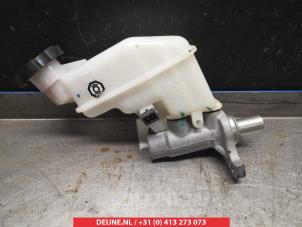 Gebruikte Hoofdremcilinder Hyundai i10 (B5) 1.0 12V Prijs op aanvraag aangeboden door V.Deijne Jap.Auto-onderdelen BV