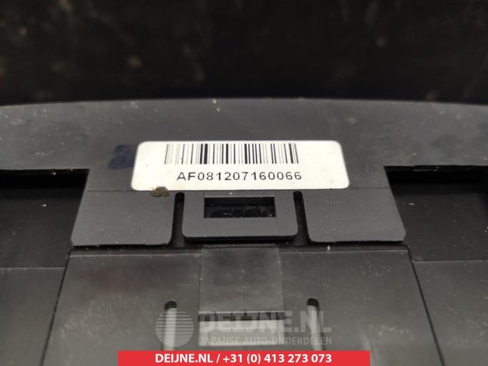 Kachel Bedieningspaneel van een Kia Soul I (AM) 1.6 CRDi 16V 2012