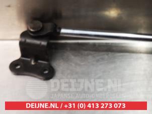 Hyundai Terracan Bonnet gas strut, left O266025 photo 2