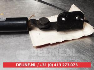 Hyundai Terracan Bonnet gas strut, right O266059 photo 3