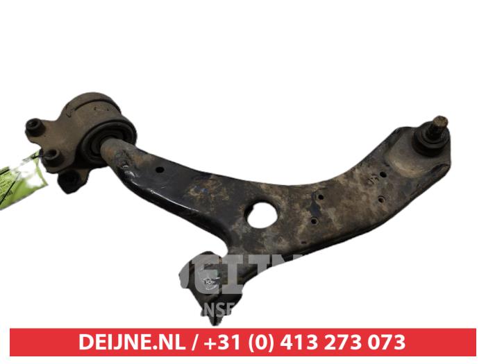 Mazda 5 Draagarm onder links-voor O381056
