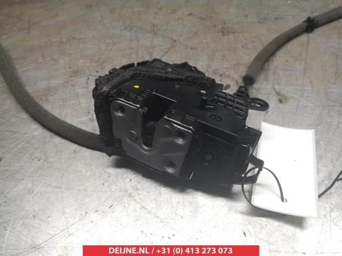 Nissan Micra Deurslot Mechaniek 4Deurs links-achter O280094