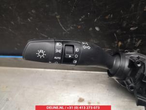 Kia Stonic Steering column stalk O308717 photo 2
