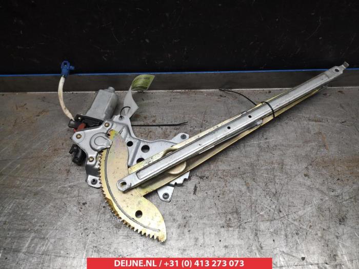 Daihatsu Terios Ruitmechaniek 4Deurs rechts-voor O276932