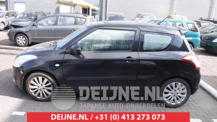 Suzuki Swift Fenster 2-türig links hinten O287000
