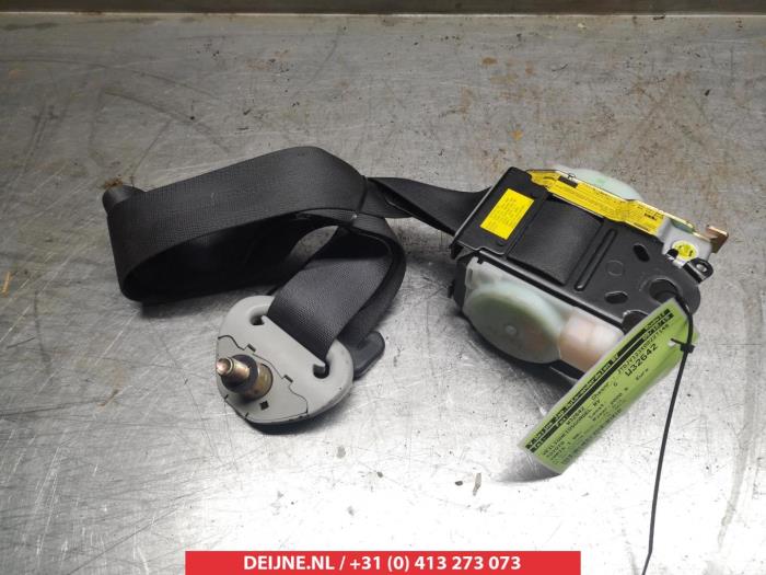 Toyota Yaris Sicherheitsgurt rechts vorne O315416