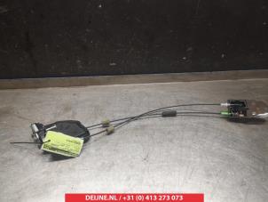 Toyota Rav-4 Deurslot Mechaniek 4Deurs rechts-achter O281876 foto 2