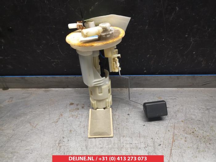 Gebruikte Tank element Pomp Daihatsu Cuore (L251/271/276) 1.0 12V DVVT Prijs € 35,00 Margeregeling aangeboden door V.Deijne Jap.Auto-onderdelen BV