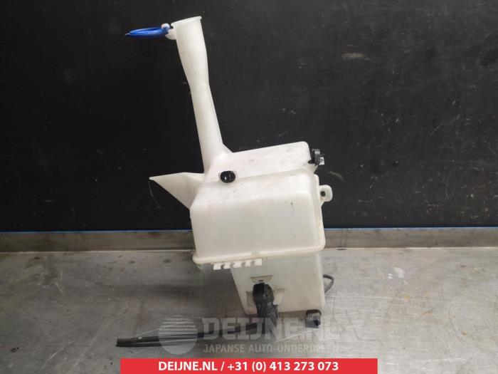 Hyundai I40 Ruitensproeiertank voor O340470