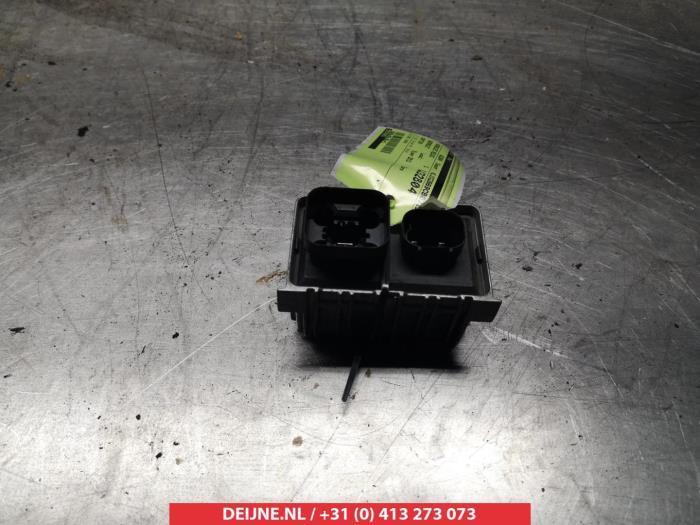 Chevrolet Captiva Glow plug relay O357415