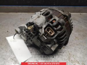 Dynamo van een Nissan 350 Z (Z33) 3.5 V6 24V 2005
