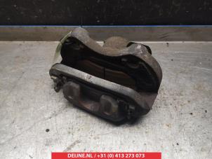 Gebruikte Remklauw (Tang) links-voor Nissan 350 Z (Z33) 3.5 V6 24V Prijs € 40,00 Margeregeling aangeboden door V.Deijne Jap.Auto-onderdelen BV
