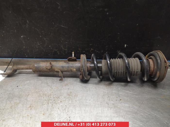 Nissan 350 Z Stoßdämpferstrebe rechts vorne O321433