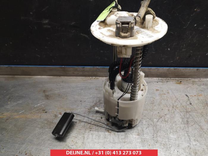 Gebruikte Tank element Pomp Mitsubishi Outlander (CW) 2.2 DI-D 16V Clear Tec 4x4 Prijs € 75,00 Margeregeling aangeboden door V.Deijne Jap.Auto-onderdelen BV