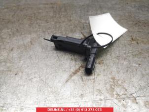 Gebruikte Luchthoeveelheidsmeter Mitsubishi Outlander (GF/GG) 2.0 16V PHEV 4x4 Prijs € 25,00 Margeregeling aangeboden door V.Deijne Jap.Auto-onderdelen BV