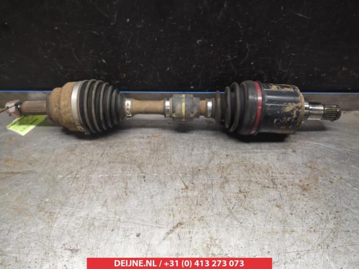 Mitsubishi Outlander Aandrijfas links-voor O318146