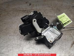 Mazda 3 Tailgate lock mechanism O296750 photo 2