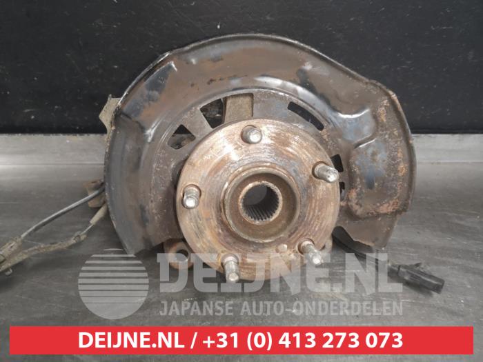 Toyota Avensis Knuckle, front left O323189